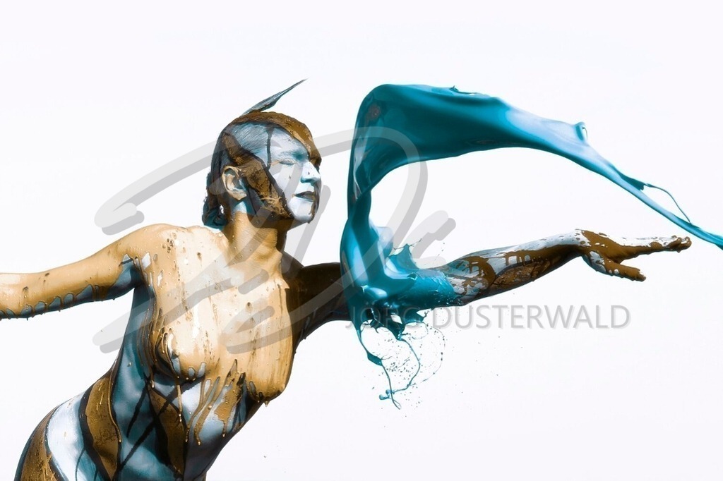 BodyArt-WIESENSPLASH_8211b2 | #012 | Modell: Christina | Foto: Tschiponnique Skupin - Realisiert mit Pictrs.com