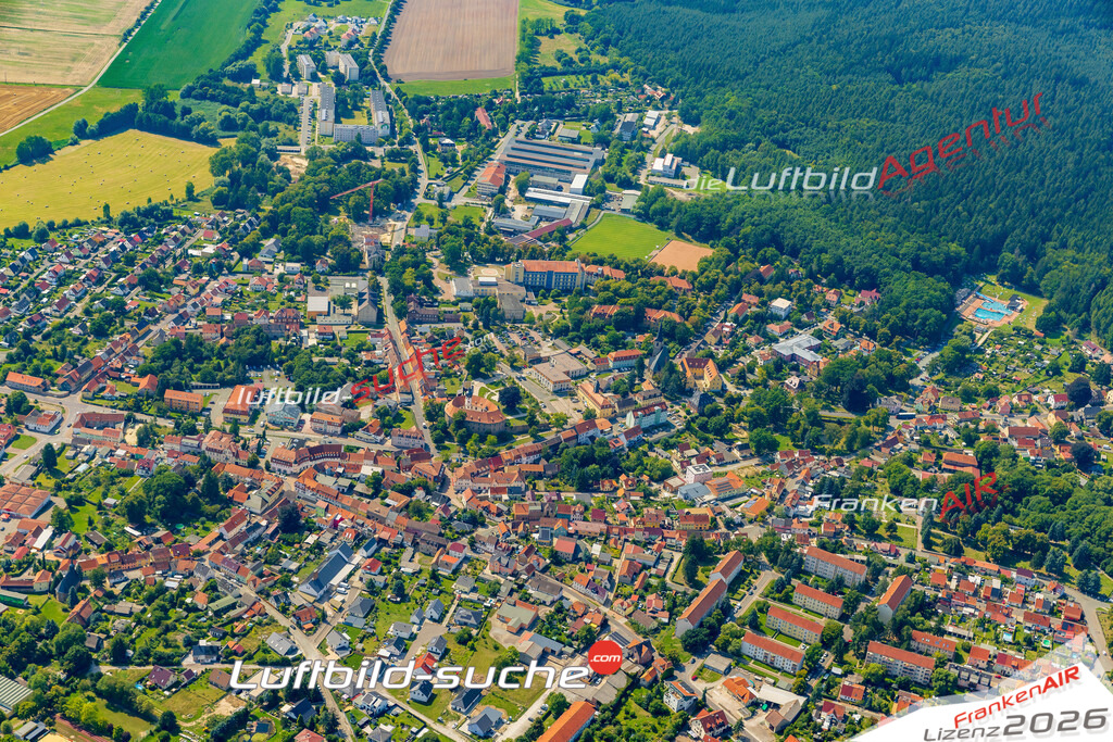 Luftbild der Stadt Blankenhain - Die Luftaufnahme wurde 2025 vom UL-Flugzeug heraus erstellt ( keine Drohne ) - Hochauflösende Luftaufnahme - für professionelle Ausdrucke geeignet. Die Geschenkidee !Hier alle&nbsp;Infos zur Lizenzierung der LuftaufnahmeWir fliegen auch dieses Jahr wieder in Ihre Region um Luftbilder zu erstellen.- Luftbild anfragen