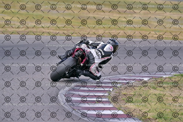 26bt05-1891 | markuskiefer.com - Realisiert mit Pictrs.com