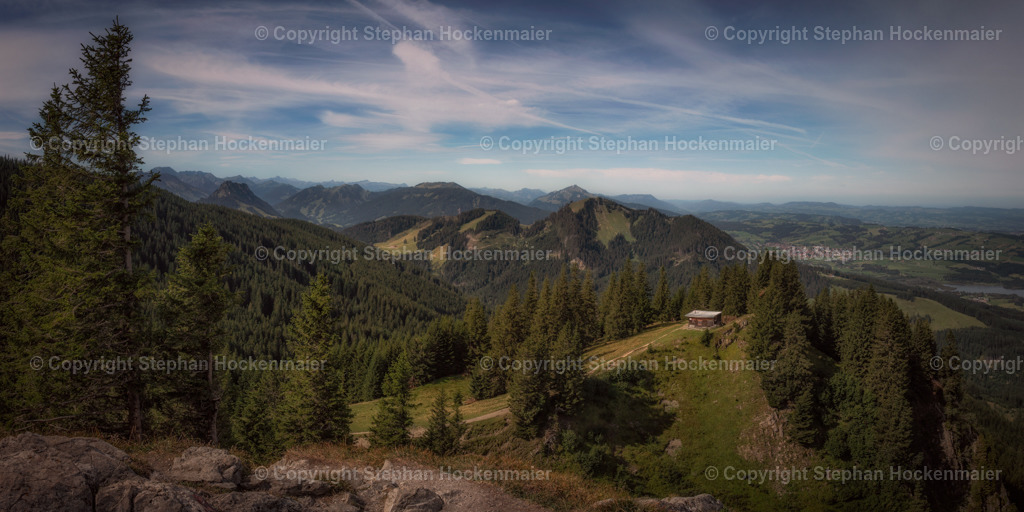 Allgäuer Alpen Panorama | Panorama Ausblick von der Alpspitz in Nesselwang auf die Bergwelt in den Allgäuer Alpen - Realisiert mit Pictrs.com