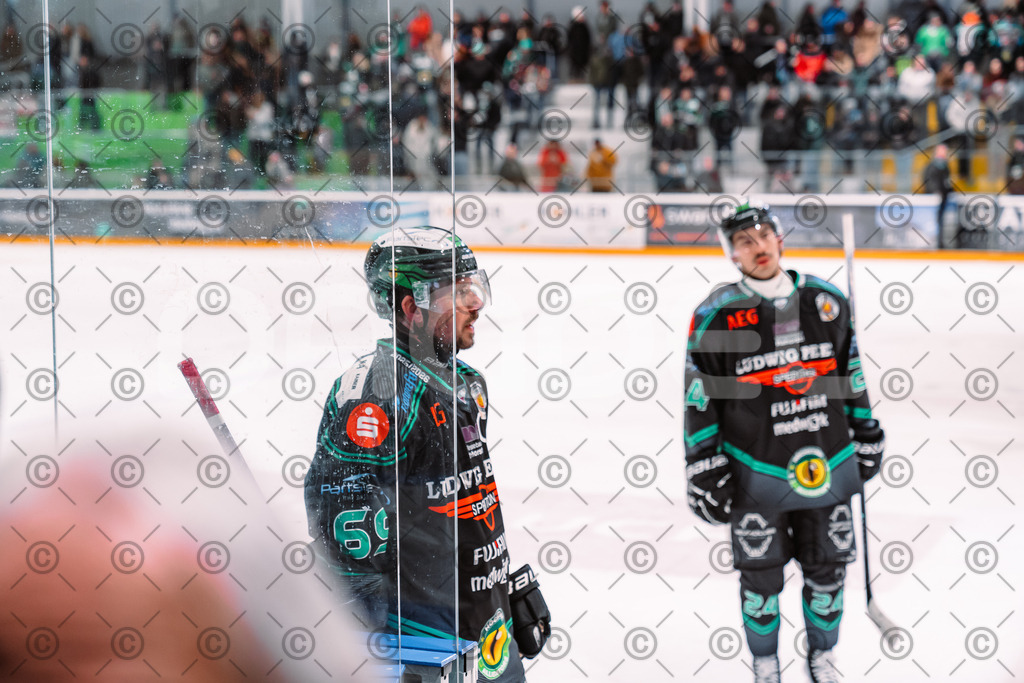 Alligators_vs_Fuessen_21.11.2025-049 | Höchstadt Alligators Fotogalerie: Eishockey-Action aus Franken. Professionelle Spielfotos, Portraits & Stadionbilder zum Download. Jetzt entdecken! - Realisiert mit Pictrs.com