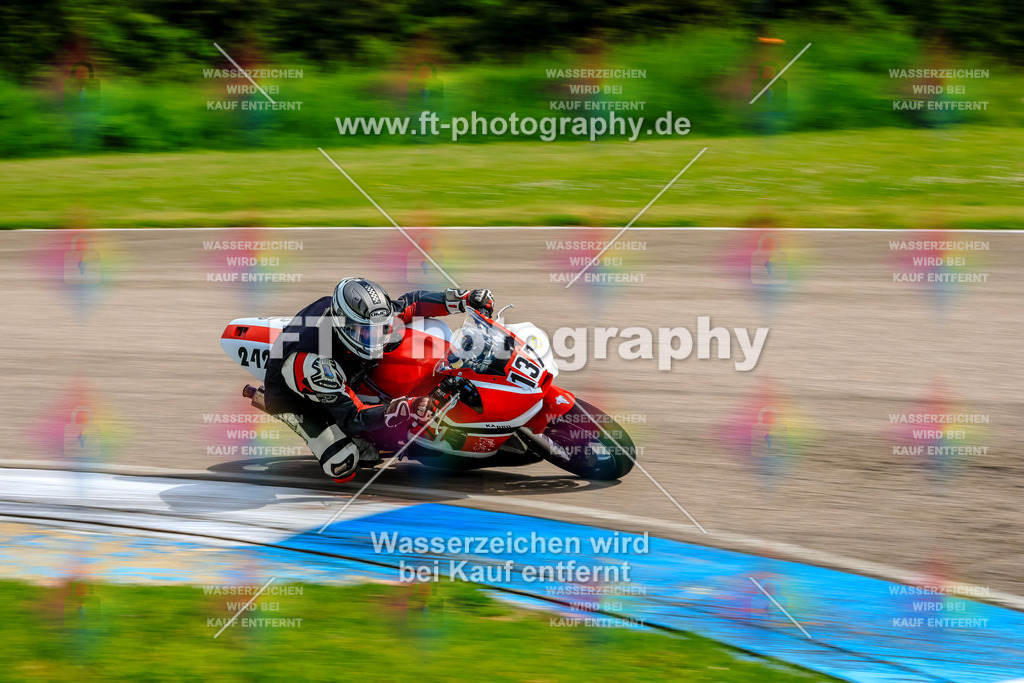 MotoTeam-9344 | Hier findet Ihr Bilder von Touristenfahrten auf der Nürburgring Nordschleife oder von anderen Veranstaltungen die ich besucht habe. Viel Spass beim Durch Schauen 