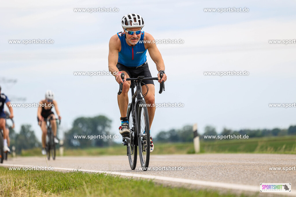 BR8A5166 | Stadttriathlon Erding 2025. #yourpictrs #sportshot_your_pictrs @Sportshotphotography #stadttriathlonerding Copyright: www.sportshot.de