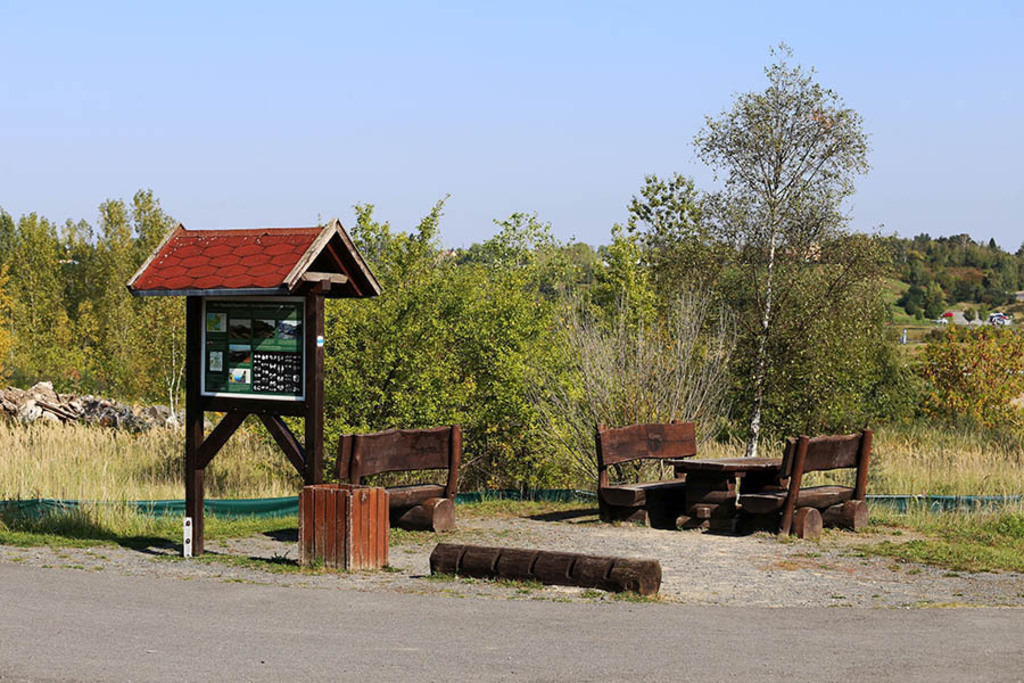 Markkleeberger See - Picknickplatz | Entdecke über 20 Kategorien Leipzig-Motive: Foto-Downloads, hochwertige Poster, Leinwand- & Fine-Art-Prints. Jetzt Lieblingsfoto im Bildlexikon Leipzig Shop bestellen!