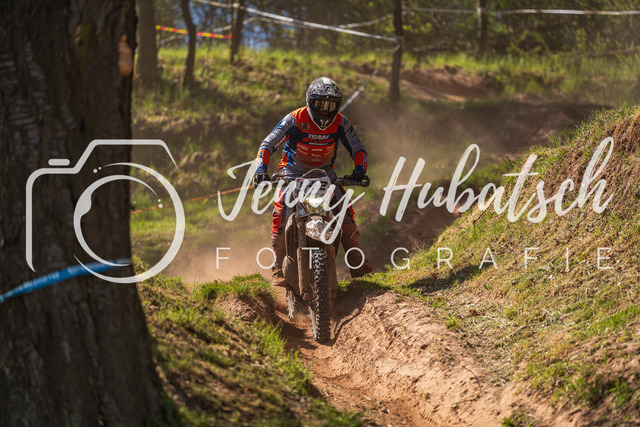 JHF.ECHT.4h.Samstag1725 | jennyhubatsch-endurofotografie