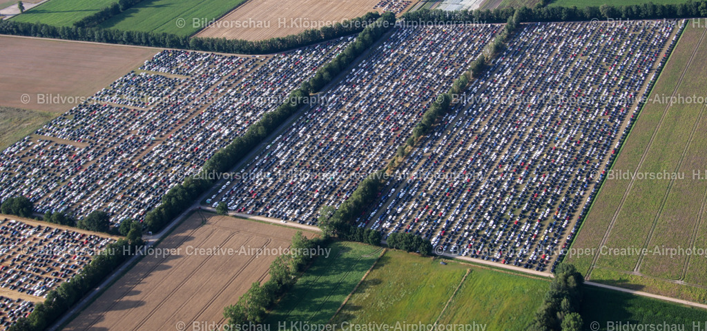 Weeze Parookaville 2022_ Creative_Airphotography H.Klöpper-6074 | Parookaville 2022 Weeze. Das größte Elektro Event Festival mit 220.000 Besucher. Zeltstadt - Realisiert mit Pictrs.com