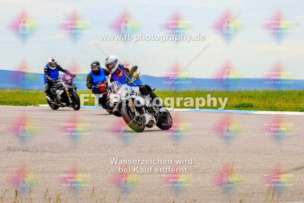 MotoTeam-3022 | Hier findet Ihr Bilder von Touristenfahrten auf der Nürburgring Nordschleife oder von anderen Veranstaltungen die ich besucht habe. Viel Spass beim Durch Schauen 