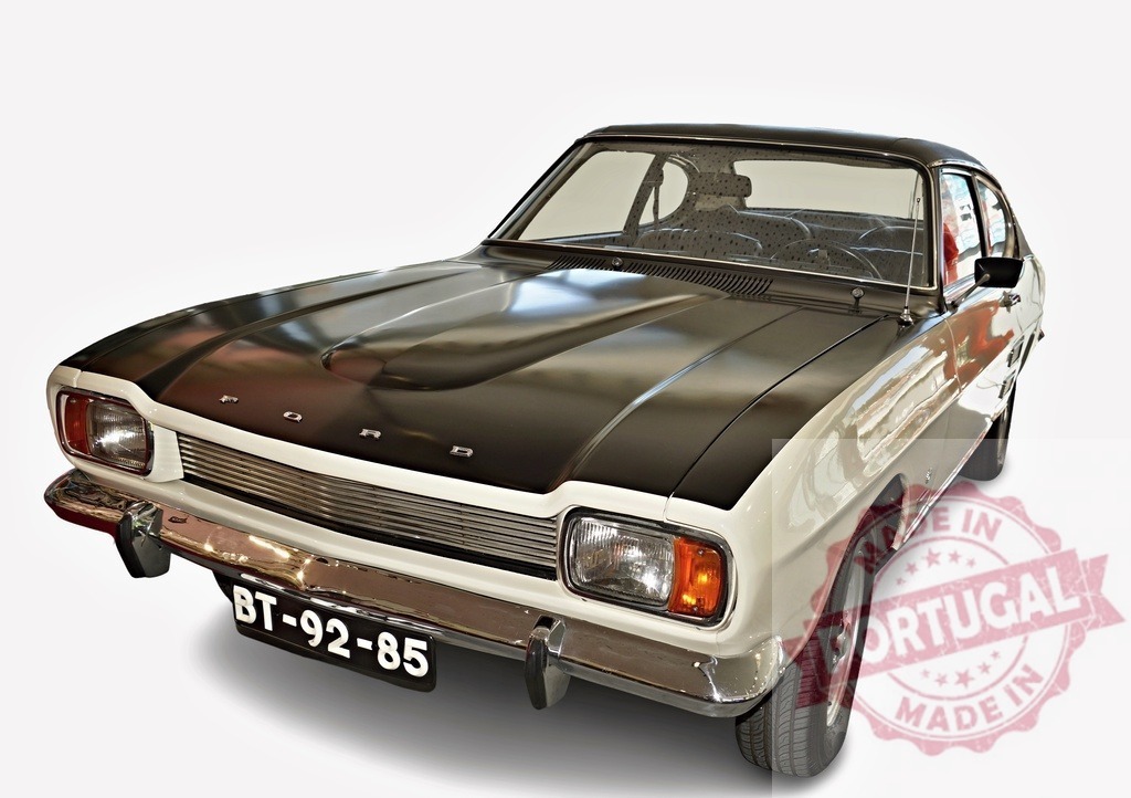 Ford Capri classic coupe showing vintage automobile styling | Ford Capri classic car, a vintage sports coupe with black hood and white body - Realisiert mit Pictrs.com
