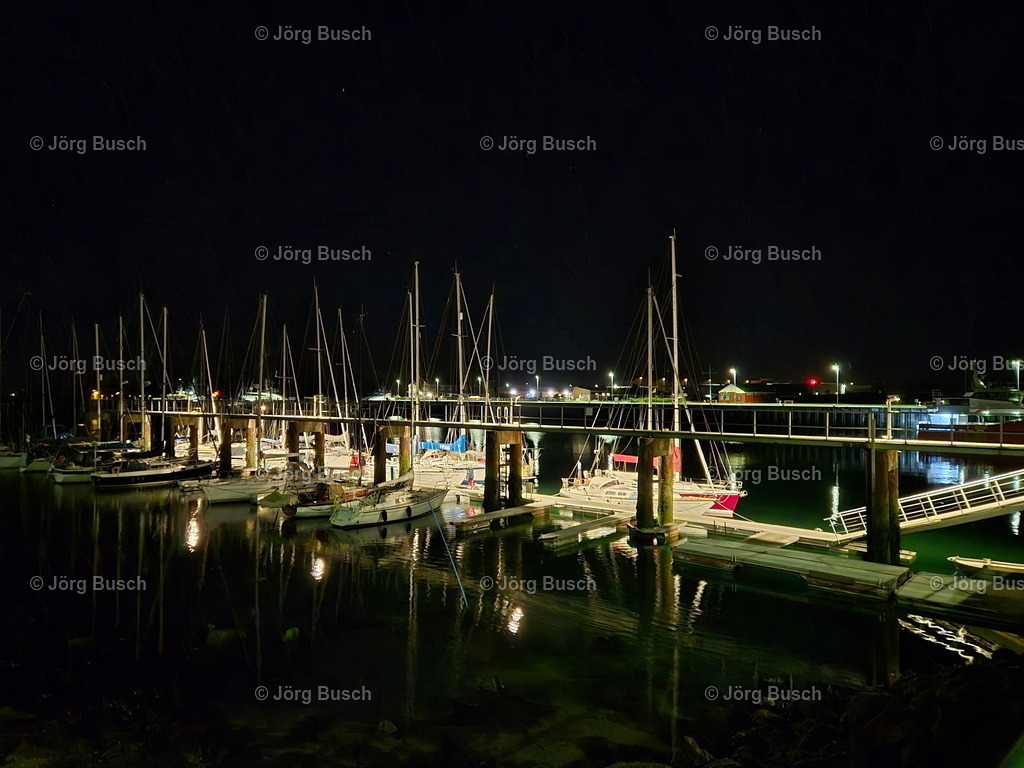 Marina Südhafen Helgoland | Dieser Shop bietet Fotos und Videos aus den Bereichen Fallschirmspringen, Landschaft und Luftbild - Realizzato con Pictrs.com
