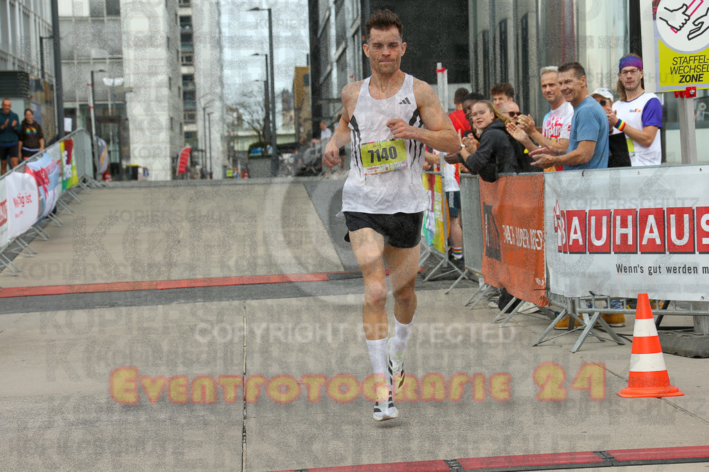 250920_1316_EX1_3956 | Sportfotografie im Rhein-Sieg Kreis, Köln, Bonn, NRW, Rheinland Pfalz, Hessen, etc. Unser Tätigkeitsfeld umfasst den Laufsport vom Volkslauf über den Marathon, Duathlon, Triathon bis zum Ultralauf wie Kölnpfad Ultra oder Schindertrail.