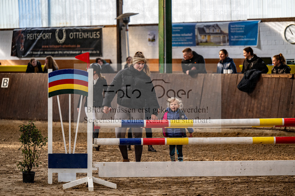 DOS_6119 | Entdecke hochwertige Reitturnierfotos von Foto Oger. Professionell, emotional und authentisch – jetzt Lieblingsmomente im Shop bestellen.Deutschlandweite Turnierfotografie. - Realisiert mit Pictrs.com