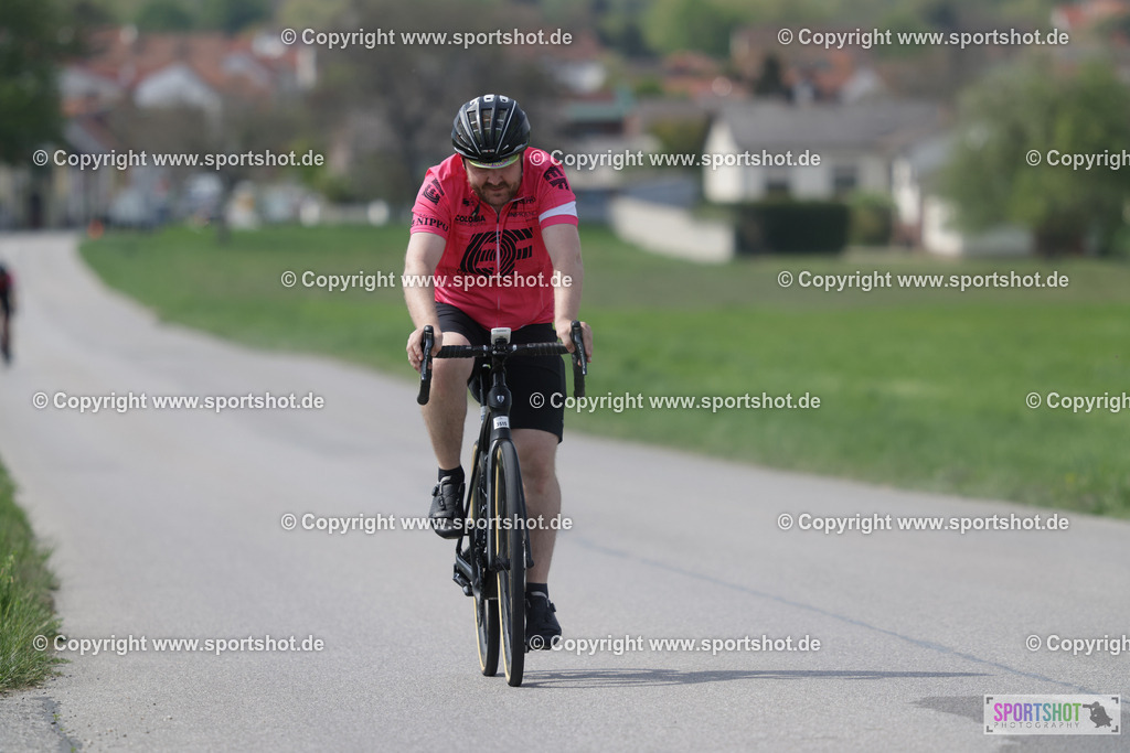 368A6055 | Neusiedlersee Radmarathon 2026@sportshot_your_pictrs #yourpictures#roadtowm2029 #nrm #neusiedlerseeradmarathon #neusiedlersee #neusiedlerseetourismus #burgenland #mörbisch #nrm26 #burgenlandtourismus #voglundco #poweredbyburgenlandtourismus #radsport #rad #marathon #ucigranfondo #visitburgenland #ucigranfondoworldseries