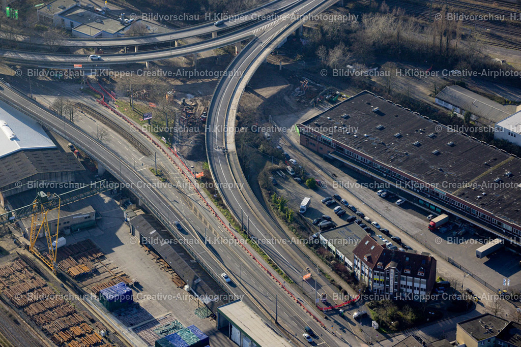 Luftbild Neuss-8925 | Luftbildfotografie Baustelle zum Neubau des Brückenbauwerkes an der Dyckhofstraße, Scharnhorststraße Ast 1/Ast 6 am Verschiebebahnhof in Neuss im Bundesland Nordrhein-Westfalen, Deutschland - Realized with Pictrs.com