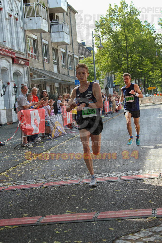 220625_1639_EX1_4800 | Sportfotografie im Rhein-Sieg Kreis, Köln, Bonn, NRW, Rheinland Pfalz, Hessen, etc. Unser Tätigkeitsfeld umfasst den Laufsport vom Volkslauf über den Marathon, Duathlon, Triathon bis zum Ultralauf wie Kölnpfad Ultra oder Schindertrail.