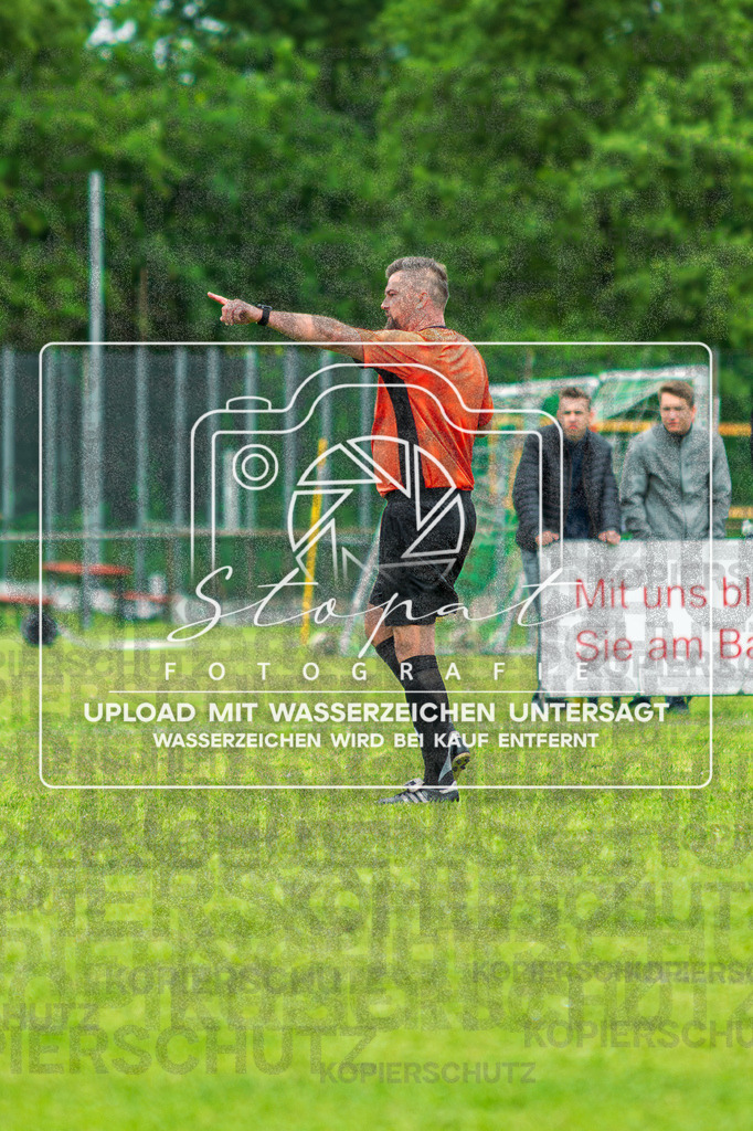 U17 Kreispokal Finale HK - SV Soltau vs. SG Fulde | Oliver Curth (Schiedsrichter); U17 Kreispokal Finale HK - SV Soltau vs. SG Fulde am 07.06.2026 in Sportplatz Alter Schulweg, Schülern - Realisiert mit Pictrs.com