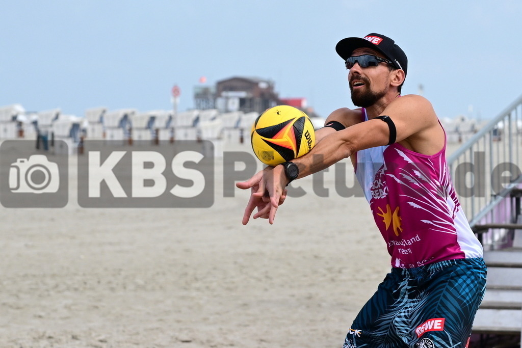 KBS Picture_Rock-The-Beach_Beachvollyball_056 | Erdmann Jonathan (1. Beachclub Kiel) ,Rock the Beach - die Nationale Beach-Vollyball Serie mit Festival-Charakter auf der Sandbank Strand in Ording vom 04.07. - 06.07.2025 , Qualifikation zur Deutschen Meisterschaft , - Realisiert mit Pictrs.com