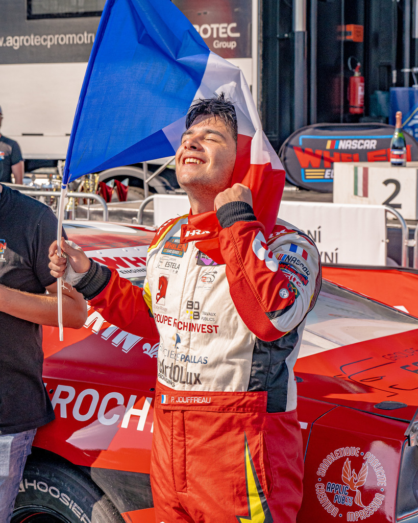 _DSC9130 | Exklusive Motorsport-Fotografie aus Leipzig von TXO Media – für Rennfahrer, Teams & Sponsoren. Sausemuth liefert starke Bilder, die Emotion zeigen. Jetzt buchen & glänzen! - Realisiert mit Pictrs.com