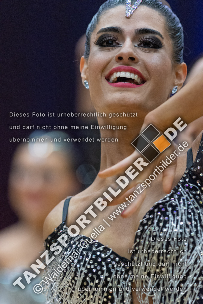 20230115-02477 | Hier finden Sie Tanz Bilder vom Latein und Standard Formationen tanzen. Sportbilder vom Tanzsport. Schöne Fotos und von Weltmeisterschaft, Europameisterschaft, Bundesliga, Regionalliga, Oberliga und Landesliga sowie von GOC Stuttgart, DanceComp, WM Bremen