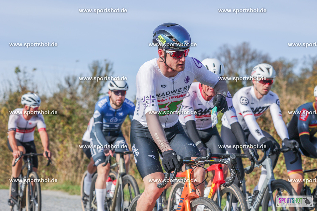 6R3A0025 | PANNONIA GRAVEL 2025 #pannoniagravel #gravel #offroad #onroad #burgenland #neusiedlersee #nrm #neusiedlerseeradmarathon #yourpictrs #sportshot_your_pictrs @Sportshot Photography www.sportshot.de