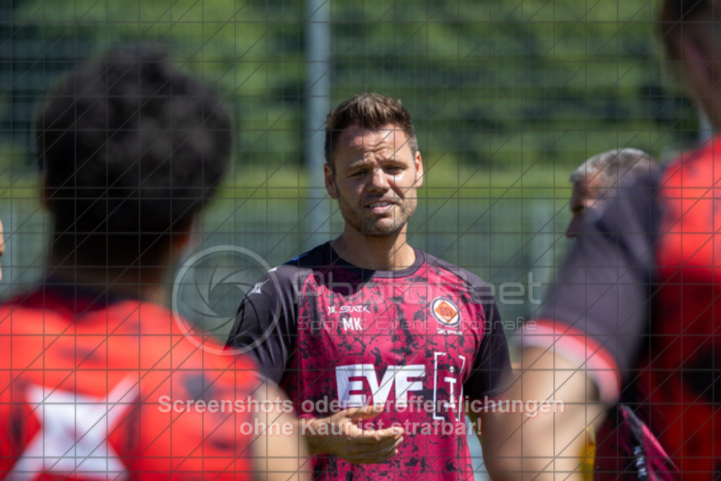 20250629_112713_1905 | #,1.Göppinger SV, Fussball, Oberliga BW - Trainingsauftakt, Saison 2025/2026, Rasensportplatz Stadion SV Göppingen, Hohenstaufenstr. 116, 73033 Göppingen, 29.06.2025 - 10:30 Uhr,Foto: PhotoPeet-Sportfotografie/Peter Harich