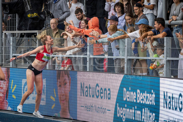 Deutsche Leichtathletik-Meisterschaften; Bochum-Wattenscheid, 26.07.2026 | Deutsche Meisterin über 800m: Smilla Kolbe (Eintracht Frankfurt e.V.); Deutsche Leichtathletik-Meisterschaften am 26.07.2026 im Lorheide-Stadion, Bochum-Wattenscheid (Nordrhein-Westfalen).