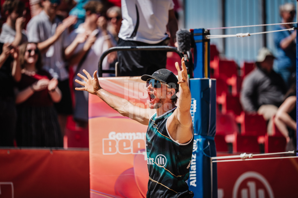 Beachvolleyball | Männer | Allianz German Beach Tour 2025 | Tourstop Düsseldorf | 09.05.2025 | Paul Henning jubelt