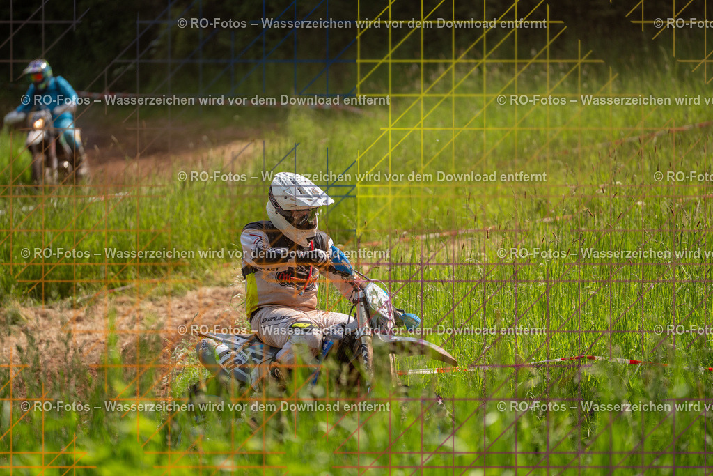 Wolfshausen 4 Lauf -1525 | Sportfotografie von RO-Fotos: Motorsport, Motocross, Enduro, Laufveranstaltungen und Triathlon. Professionelle Fotos von Sportlern und Events. - Realisiert mit Pictrs.com