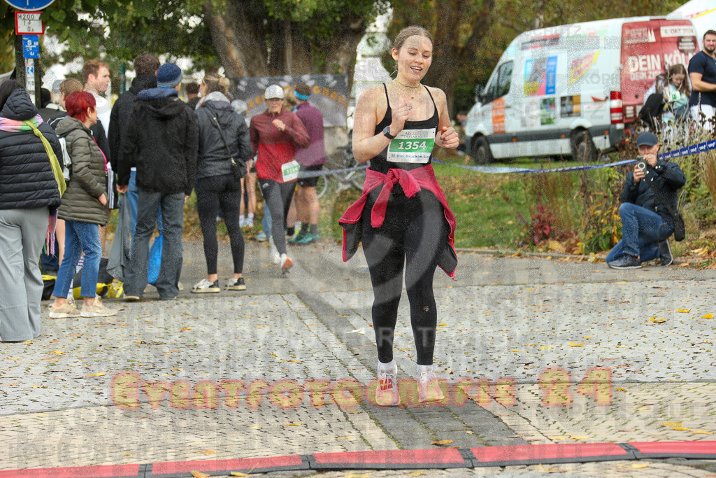 241020_1119_EX1_1947 | Sportfotografie im Rhein-Sieg Kreis, Köln, Bonn, NRW, Rheinland Pfalz, Hessen, etc. Unser Tätigkeitsfeld umfasst den Laufsport vom Volkslauf über den Marathon, Duathlon, Triathon bis zum Ultralauf wie Kölnpfad Ultra oder Schindertrail.