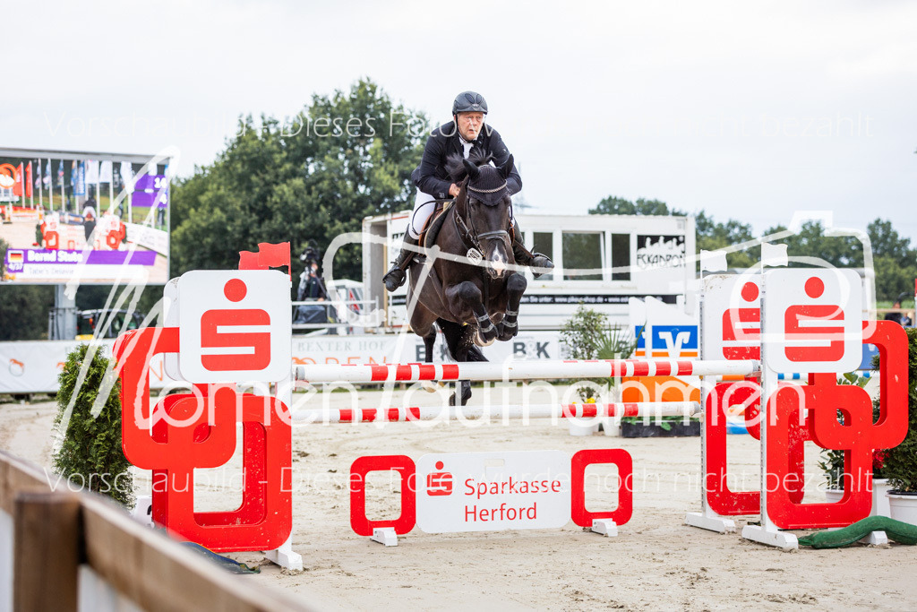 BHO-2PhSpr-M-025 | MomenTaufnahmen Pferdesportfotos