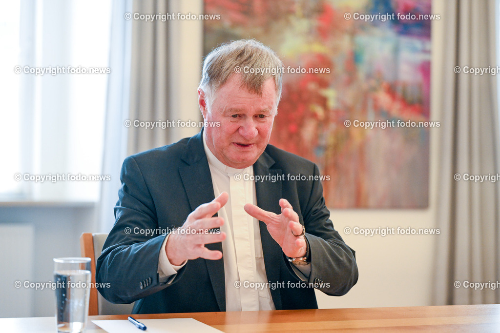 Manfred Scheuer (Bischof der Dioezese Linz)_ 27.03.2024-12 | 27.03.2024, Bischofshof Linz, AUT, Manfred Scheuer (Bischof der Dioezese Linz), im Bild Manfred Scheuer (14. Bischof der Dioezese Linz, Dioezesanbischof der Katholischen Kirche in Oberoesterreich)