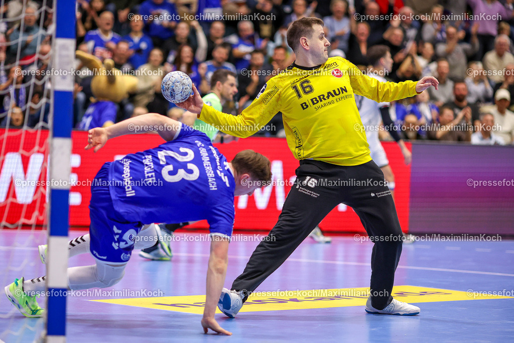 Gum16122401014 | 16.12.2024, Handball, 1. HBL, VfL Gummersbach - MT Melsungen, Schwalbe-Arena: Torhüter Nebojsa Simic (MT Melsungen #16)