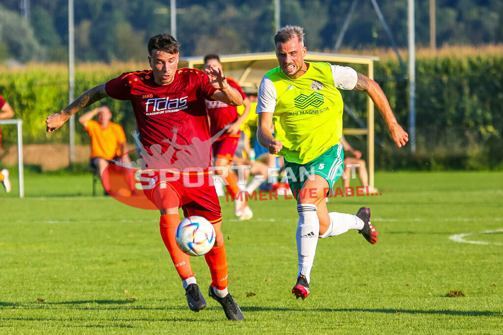 ASKÖ Wölfnitz - WSG Radenthein 2-2, Unterliga West | Zan Poglajen (ASKÖ Wölfnitz #9) Denis Sme (WSG Radenthein #5) ASKÖ Wölfnitz - WSG Radenthein 2-2 am 20.08.2023 in Wölfnitz
(Sportplatz), Austria, (Photo by Ernst Krawagner sport-fan.at) - Realisiert mit Pictrs.com