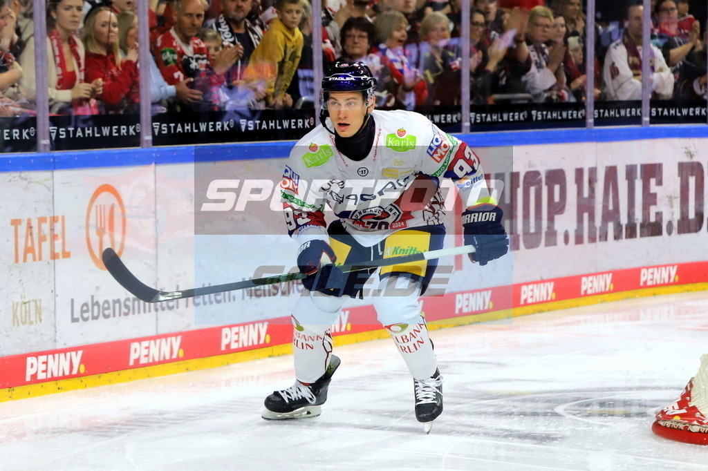 Leo Pföderl - EBB | Leo Pföderl - EBB - Realisiert mit Pictrs.com