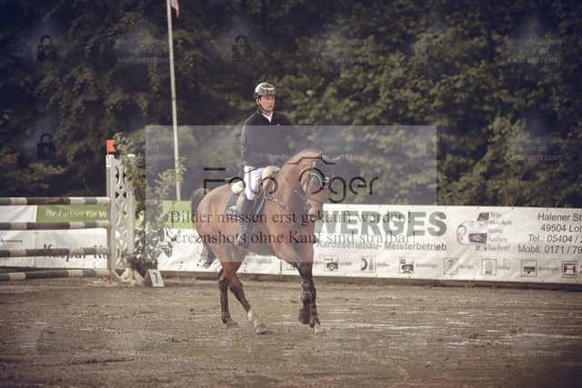 20240530-DOS_9690 | Entdecke hochwertige Reitturnierfotos von Foto Oger. Professionell, emotional und authentisch – jetzt Lieblingsmomente im Shop bestellen. - Realized with Pictrs.com
