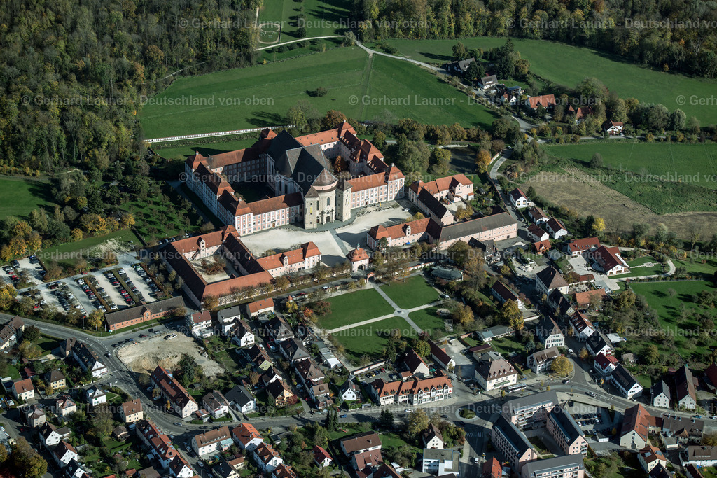 3704989 | ULM 16.10.2017 Das Kloster Wiblingen bei Ulm ist eine ehemalige Benediktinerabtei im Bundesland Baden-Württemberg. // The monastery Wiblingen in Ulm is a former Benedictine abbey in the state of Baden-Wuerttemberg. Foto: Gerhard Launer