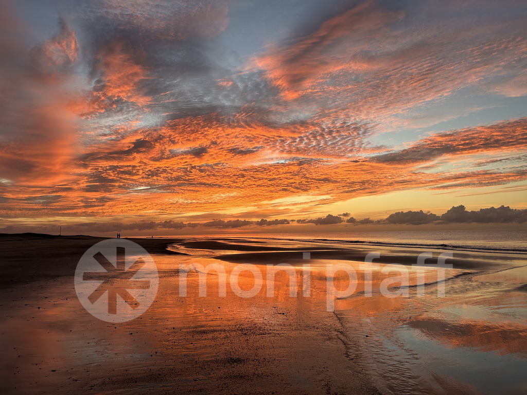Sonnenaufgang Maspalomas | Sonnenaufgang am Strand von Maspalomas Gran Canaria - Realisiert mit Pictrs.com