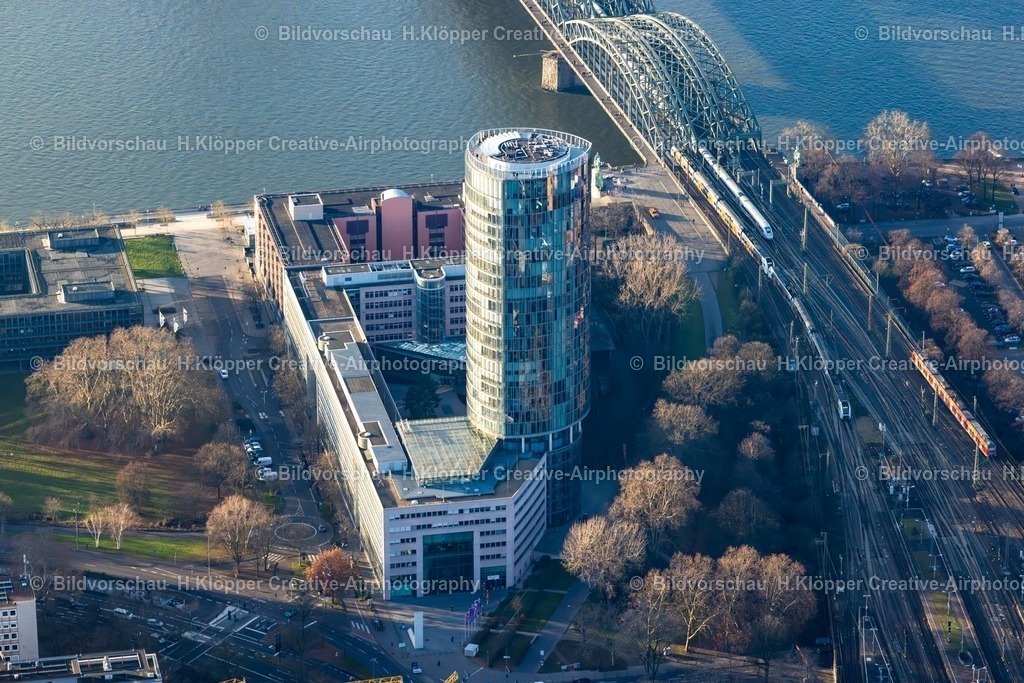 Luftbilder Köln-7972 | Luftbildfotografie Hochhaus- Gebäude "  KölnTriangle " am Ottoplatz in Köln im Bundesland Nordrhein-Westfalen - NRW, Deutschland. - Realisiert mit Pictrs.com
