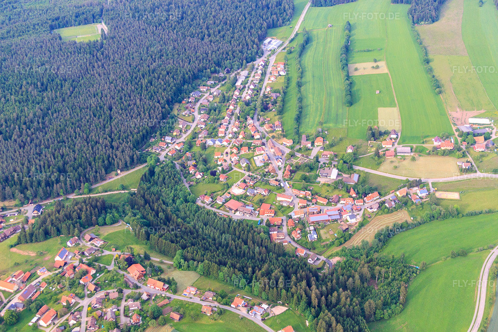 Luftbild: Waldstr im Ortsteil Naislach in Oberreichenbach im Bundesland Baden-Württemberg in Deutschland. Foto: IMG_66800.jpg vom 07.06.2014 durch Werner Riehm/FLY-FOTO.de