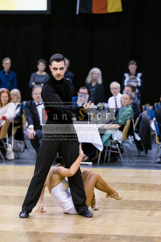 20241102_DM_HGR_Std_16130 | Tanzsportbilder, Standardtanz, Lateintanz, WDSF, DTV, LTVB, dancecomp, goc, hessen tanzt, blaues band der spree, walzer, tango, wiener walzer, slowfox, quickstepp, samba, rumba, cha-cha-cha, paso doble. jive, hd-kroft photography, turniertanzsport