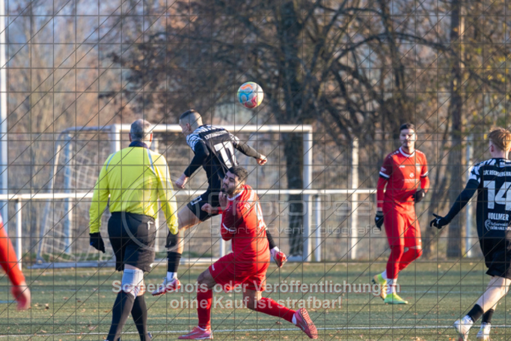 20251122_153104_0149 | #,1.FC Rechberghausen (schwarz) vs. TV Altenstadt (rot), Fussball, Kreisliga A3 - Bezirk Neckar/Fils, 14. Spieltag, Saison 2025/2026, Kunstrasensportplatz Lindach, Am Desenbach 6, 73098 Rechberhausen, 22.11.2025 - 15:00 Uhr,Foto: PhotoPeet-Sportfotografie/Peter Harich