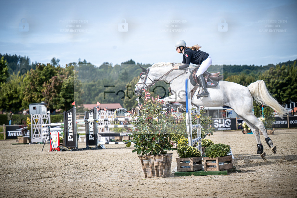 DOS_6837 | Entdecke hochwertige Reitturnierfotos von Foto Oger. Professionell, emotional und authentisch – jetzt Lieblingsmomente im Shop bestellen. - Realisiert mit Pictrs.com