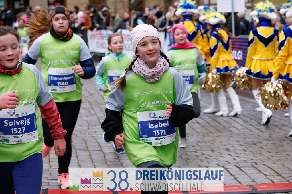 1700m Stadtwerke Jugendlauf | 3 Koenigslauf 2024 1700m Stadtwerke Jugendlauf - Realisiert mit Pictrs.com