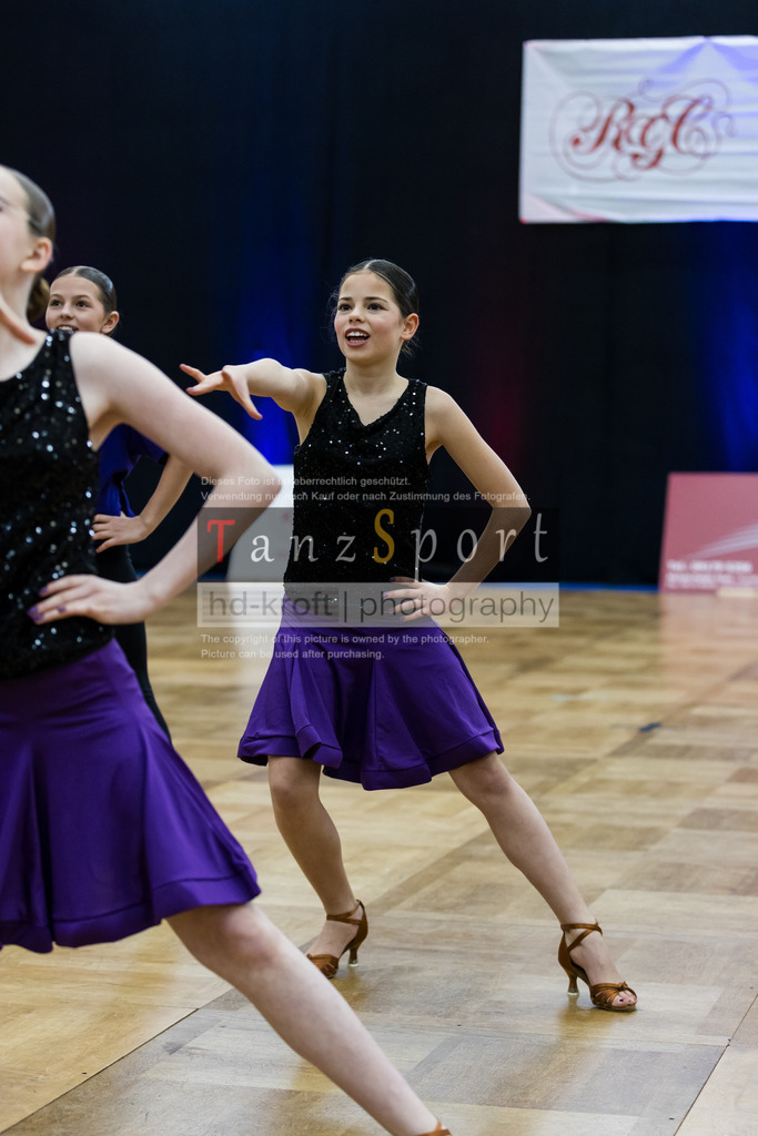 202603145_LL_Lat-Formationen_Nbg_4836 | Tanzsportbilder, Standardtanz, Lateintanz, WDSF, DTV, LTVB, dancecomp, goc, hessen tanzt, blaues band der spree, walzer, tango, wiener walzer, slowfox, quickstepp, samba, rumba, cha-cha-cha, paso doble. jive, hd-kroft photography, turniertanzsport