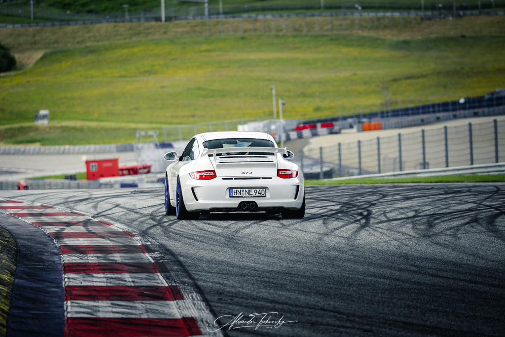 R6PZ2674 _Alexander Tschuncky | Entdecken Sie die faszinierende Welt von Alexander Tschuncky Arts: Kreative Fotografie, atemberaubende Automobilkunst und hochwertiger Bilderdruck. Lassen Sie sich inspirieren! - Realisiert mit Pictrs.com