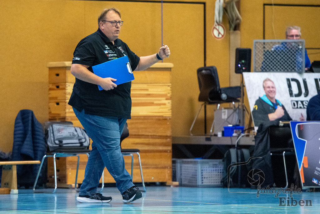 VSG Ammerland-Oldenburger TB | Regionalliga; VSG Ammerland (blau)-Oldenburger TB (weiß) am 18.01.2025 in Bad Zwischenahn (Sporthalle Schilldestraße ), Photo: Philip Eiben 2025 - Realisiert mit Pictrs.com