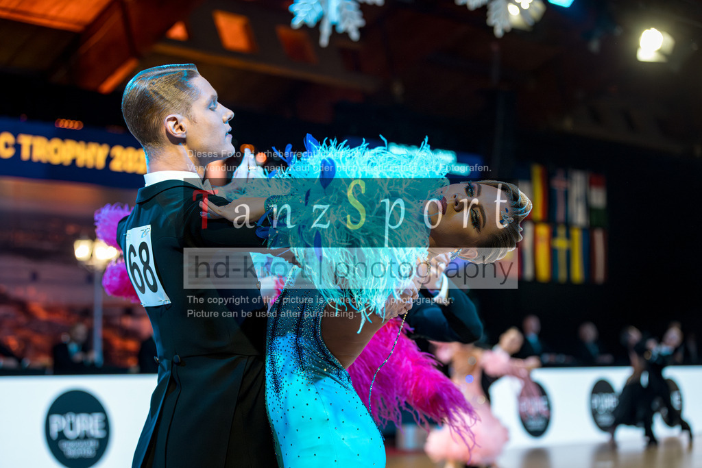 20251214_Baltic-Trophy_2694-2 | Tanzsportbilder, Standardtanz, Lateintanz, WDSF, DTV, LTVB, dancecomp, goc, hessen tanzt, blaues band der spree, walzer, tango, wiener walzer, slowfox, quickstepp, samba, rumba, cha-cha-cha, paso doble. jive, hd-kroft photography, turniertanzsport