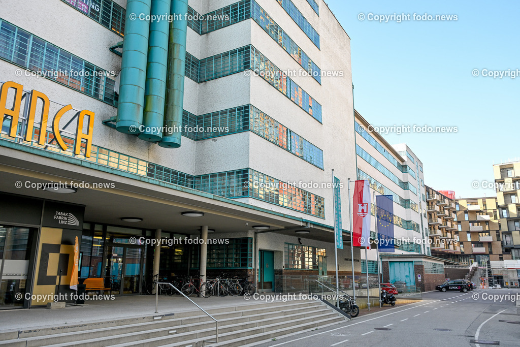 Linz_ Tabakfabrik Linz_ 12.08.2025-8 | 12.08.2025, LINZ, AUT, Tabakfabrik Linz, im Bild Themenbild, Tabakfabrik Linz, Moderne Base, Kreativzentrum, Linz, Oberoesterreich, Architektur, Industriekultur, Innovation, Co-Working, Start-ups, Kunst, Design, Digitalisierung, Veranstaltungen, Ausstellungen, Urbaner Raum, Netzwerken, Makerspace, Gruenderszene, Community, Transformation, Begegnungsort, Kreativwirtschaft, Zukunftsprojekt, Denkfabrik, Grand Garage, Symbolbild, Feature