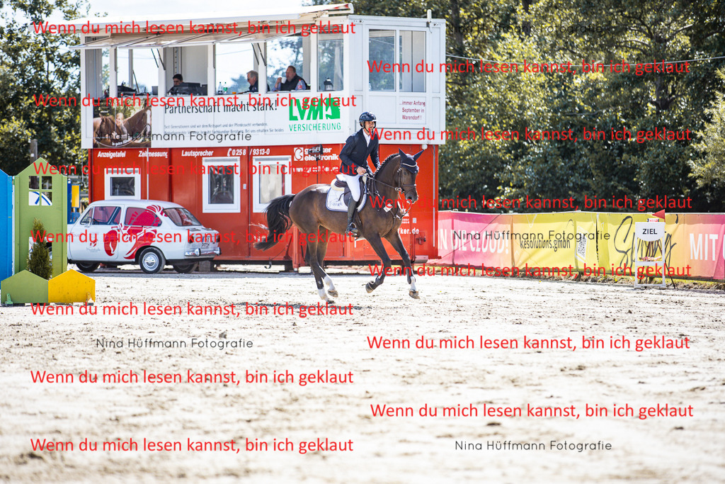 BK1A5168 | Turnierbilder Turnierfotos Nina Hüffmann Turnierfotografie Pferdefotografie Tierzeichnung Haustierzeichnung Pferdezeichnung Hundezeichnung Videograf  - Realisiert mit Pictrs.com