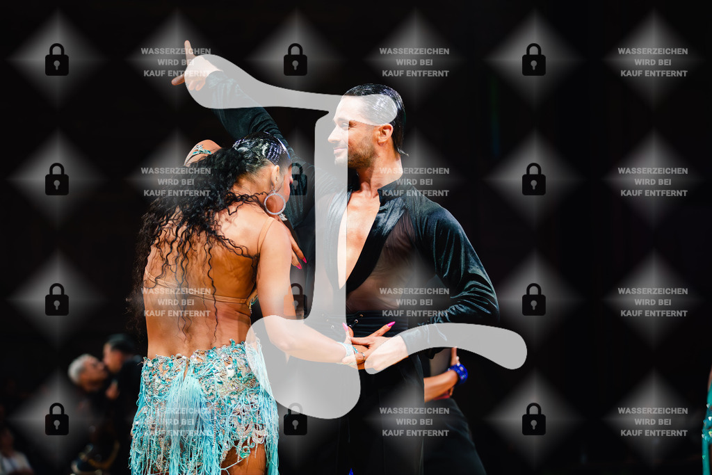 GOC 2025 - WDSF GrandSlam Latin 18th (199) Tomas Gal _ Sabina Karaskova (Czech Republic)-2025-08-23-4989 | Webshop for digital downloads and prints of dance sport, event & show photographer Julian Link - Realisiert mit Pictrs.com