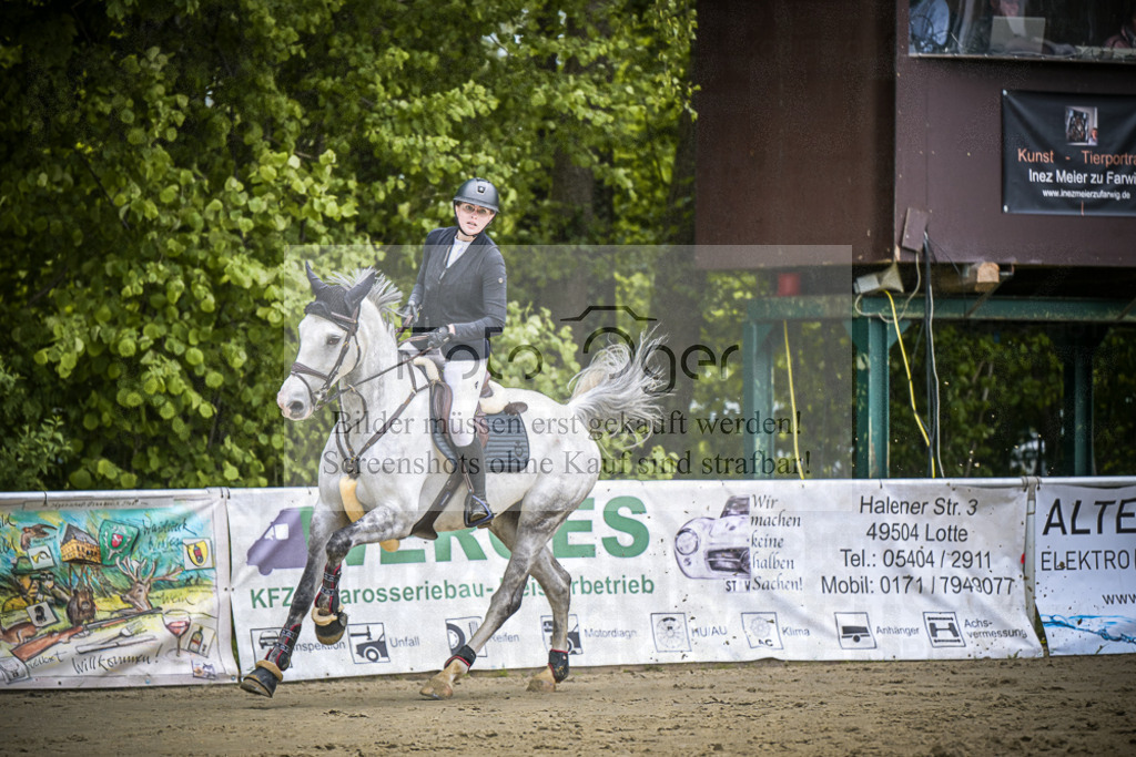 DOS_9854 | Entdecke hochwertige Reitturnierfotos von Foto Oger. Professionell, emotional und authentisch – jetzt Lieblingsmomente im Shop bestellen.Deutschlandweite Turnierfotografie. - Realisiert mit Pictrs.com